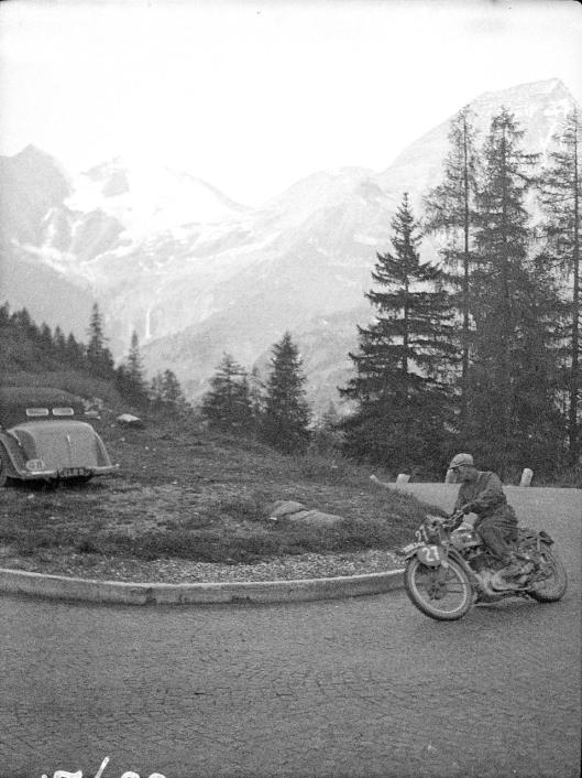 Photo - #27 L Heath Ariel 497cc ISDT 1939 (Courtesy Technisches Museum Wien)