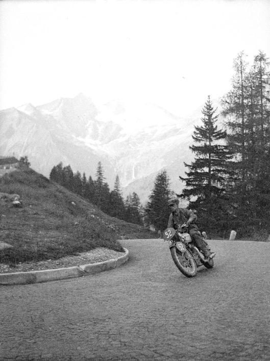 photo - #52 Alan Jeffries Triumph 498cc ISDT 1939 (Courtesy Technisches Museum Wien)