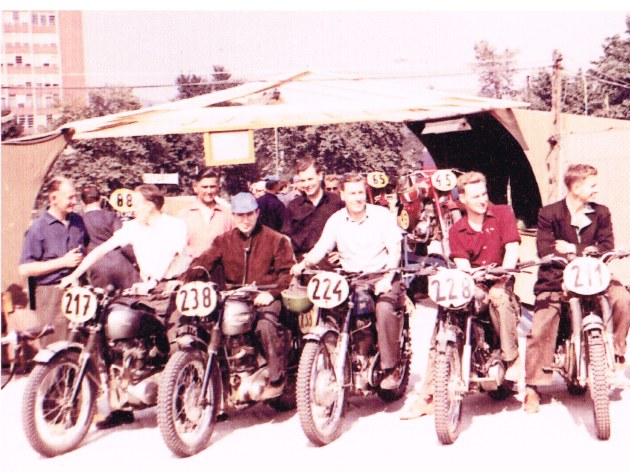 Photo - Informal pre event British Trophy Team portrait ISDT 1959 (Colin Moram collection)