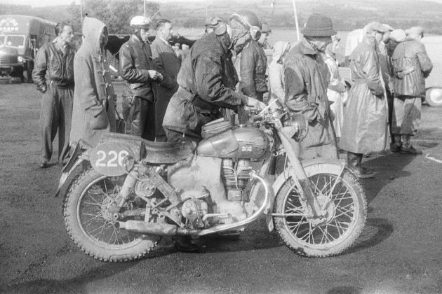 Photo - rider ISDT 1954 (advrider forum)
