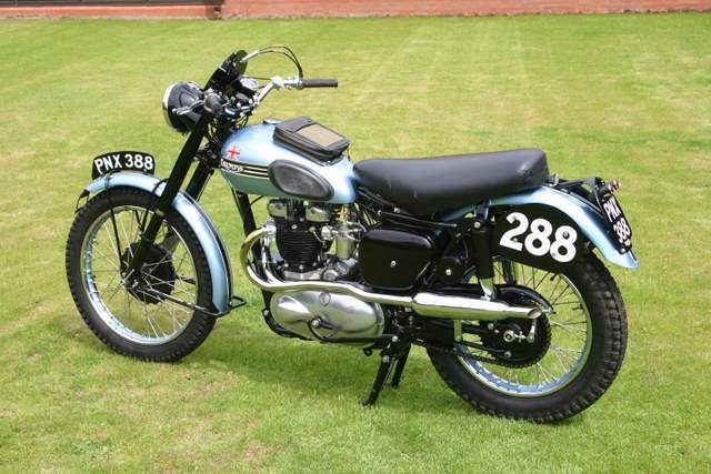 Jim Alves' 1954 ISDT Triumph 650 twin | Speed Track Tales