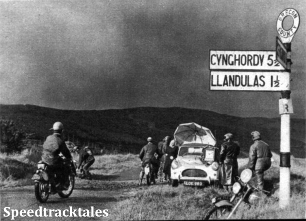 Photo - Momentary sunshine: about to clock in is H. Pelikaan (175 D.K.W.) of Holland ISDT 1954 (Speedtracktales Collection)