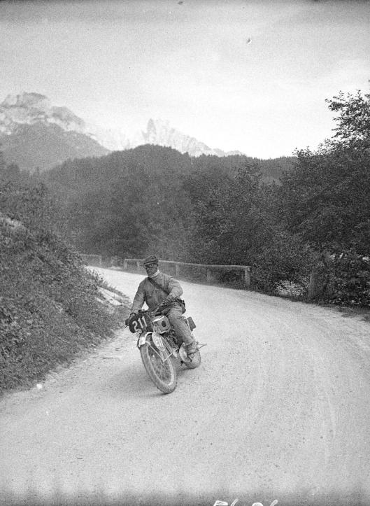 photo - #211 J Ashworth BSA 249cc ISDT 1939 (Courtesy Technisches Museum Wien)