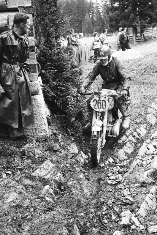 Photo - #260 Peter Fletcher Royal Enfield 346cc ISDT 1960 © Erwin Jelinek/Technisches Museum Wien