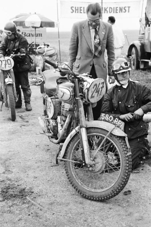 Photo - #247 Bryan Bonny Royal Enfield 349cc ISDT 1960 © Erwin Jelinek/Technisches Museum Wien