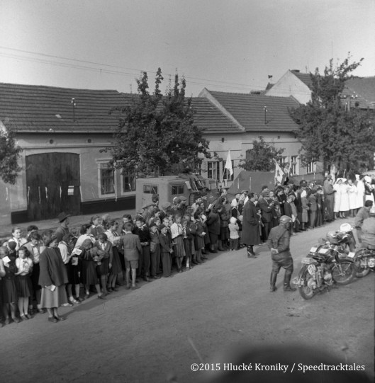 Photo - #102 Walter Winkler IFA 125 who retired on day 5 #129 Jan Janous Jawa 350 who finished with a Bronze medal after loosing time on day 6 ISDT 1953 (©Hluké Kroniky)