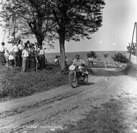 Photo - Czech rider #65 Jaroslav Javurek CZ 150, near Hluk, who finished with a Gold Medal ISDT 1953 (©Hluké Kroniky)