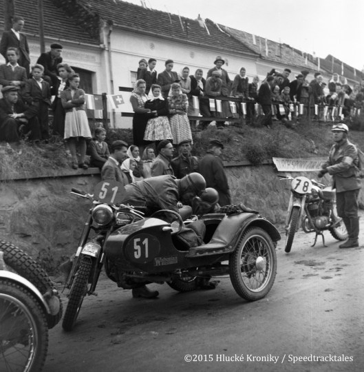 Photo - #51 George L Buck with Passenger and Ariel 357cc with Watsonia Sidecar #78 Ulrich Pohl Maico 175 wait at Hluk ISDT 1953 (©Hluké Kroniky)