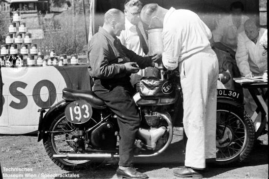 photo - #193 Fred Rist BSA 497cc [MOL 301] fuels up at scrutineering ISDT 1952 (© Artur Fenzlau/Technisches Museum Wien)