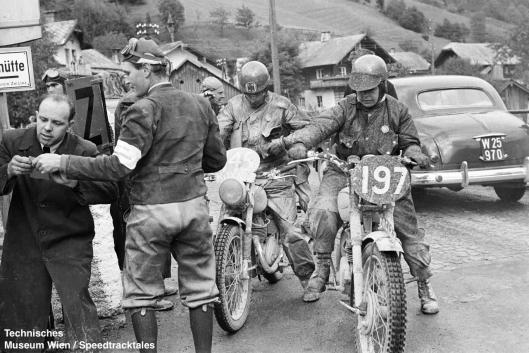 photo - #197 Molly Briggs Triumph 498 [DRC 123] preparing for scrutineering ISDT 1952 (© Artur Fenzlau/Technisches Museum Wien)