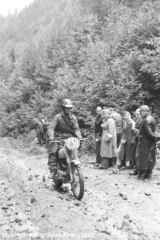 photo - #230 FE Lines, Triumph 498 [SMM 807] on course ISDT 1952 (© Artur Fenzlau/Technisches Museum Wien)