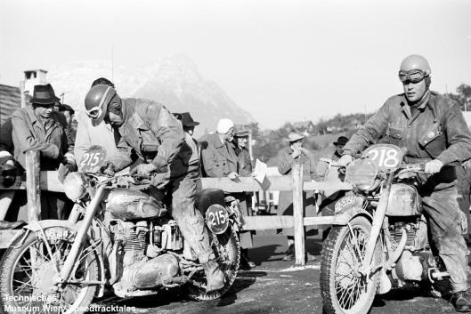 photo - #215 JV Brittain, works Royal Enfield 496 [KAB 547] at start ISDT 1952 (© Artur Fenzlau/Technisches Museum Wien)