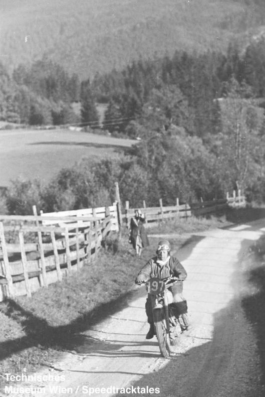 photo - #197 Molly Briggs Triumph 498 [DRC 123] preparing for scrutineering ISDT 1952 (© Artur Fenzlau/Technisches Museum Wien)
