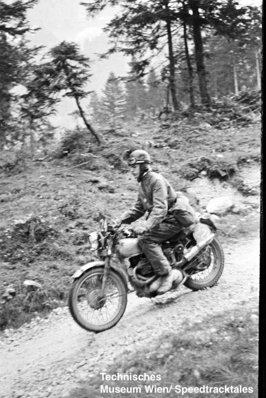 photo - #224 JR Hebden Triumph 498 [DFK 243] on course ISDT 1952 (© Artur Fenzlau/Technisches Museum Wien)
