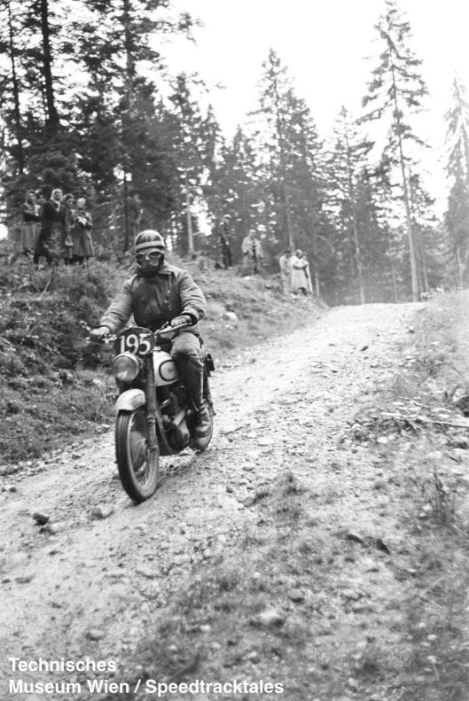photo - #195 HL Williams Norton 497cc [LOL 474] on course ISDT 1952 (© Artur Fenzlau/Technisches Museum Wien)