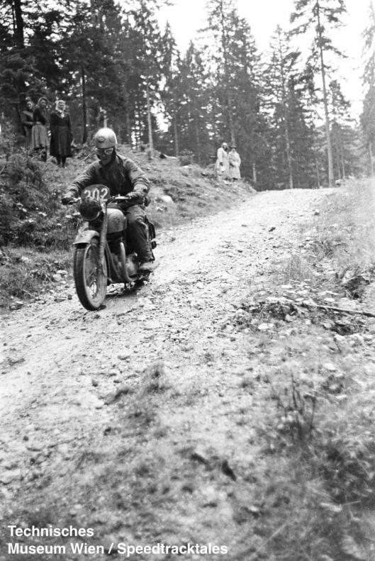 photo - #202 BW Martin BSA 497cc [MOL 302] on course ISDT 1952 (© Artur Fenzlau/Technisches Museum Wien)