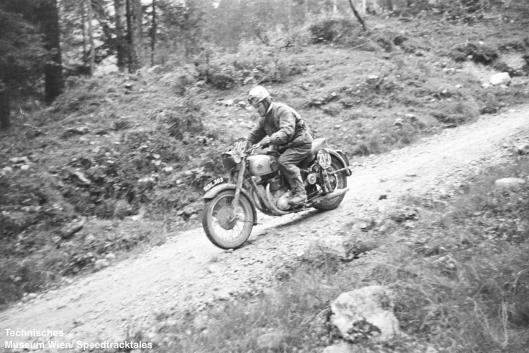 photo - #209 Norman E Vanhouse [MOL 303] location ISDT 1952 (© Artur Fenzlau/Technisches Museum Wien)