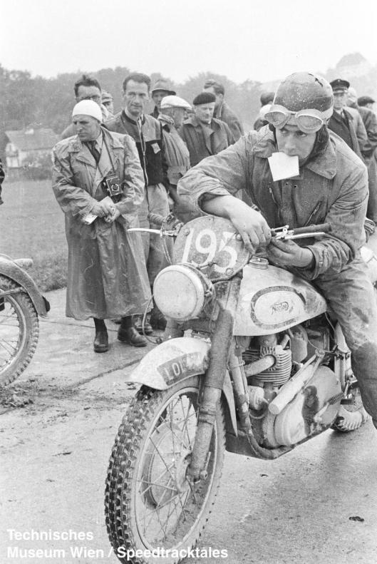 photo - #195 HL Williams Norton 497cc [LOL 474] on course ISDT 1952 (© Artur Fenzlau/Technisches Museum Wien)