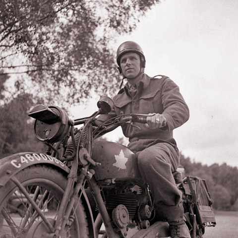 Photo - Canadian DR WW2