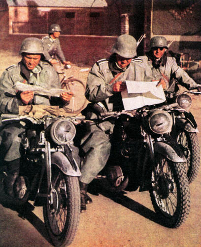 Photo - German Dispatch riders at Stalingrad WW2